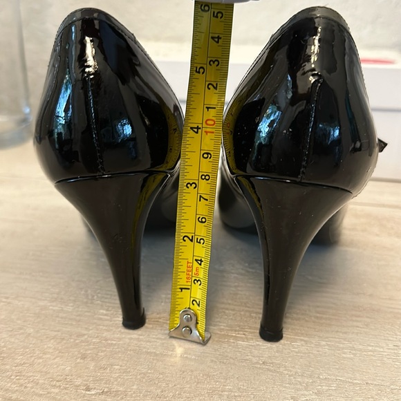 Boden Patent Leather Mary Jane Heels Round Toe Gray Black EU 40 - Picture 3 of 9